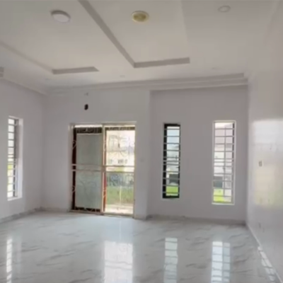 Strategic Commercial space Shop At Ikota Lekki